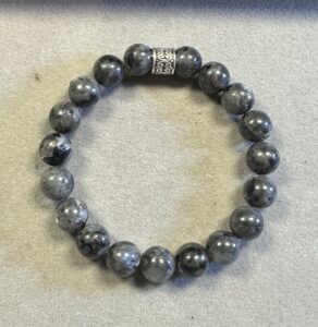 Handmade 8mm black labradorite natural stone stretch bracelet with polished gemstone beads